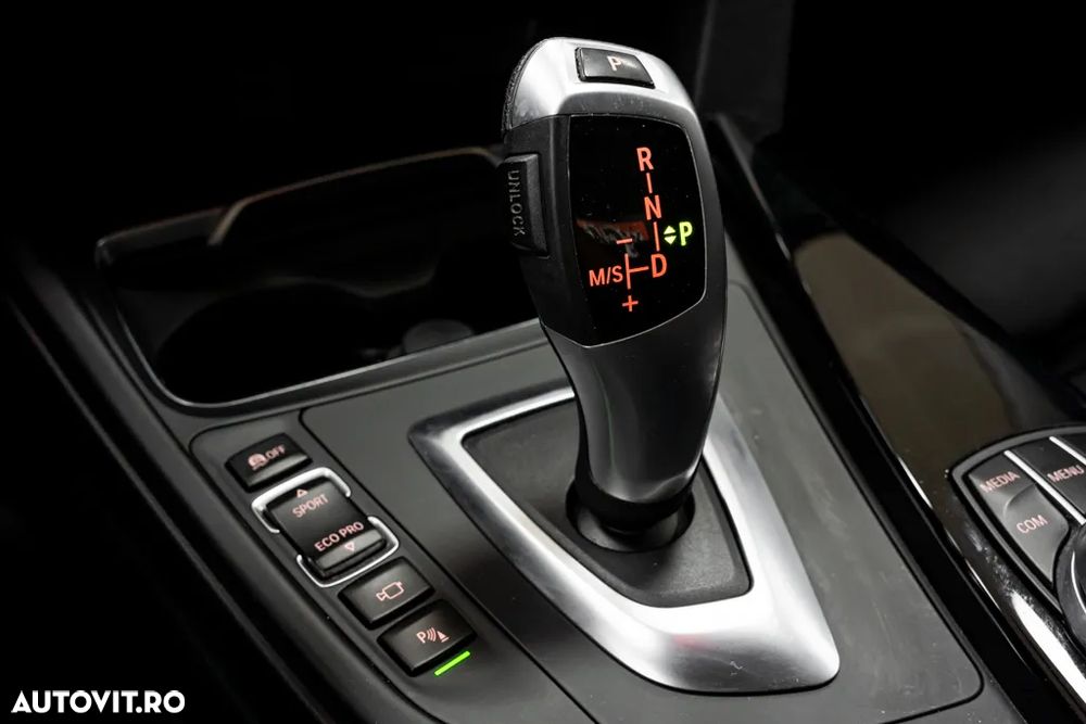 BMW Seria 3 - 32