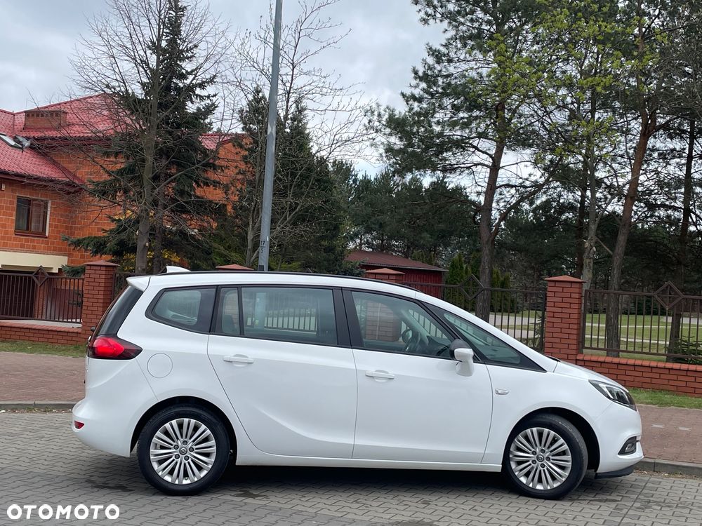 Opel Zafira - 2