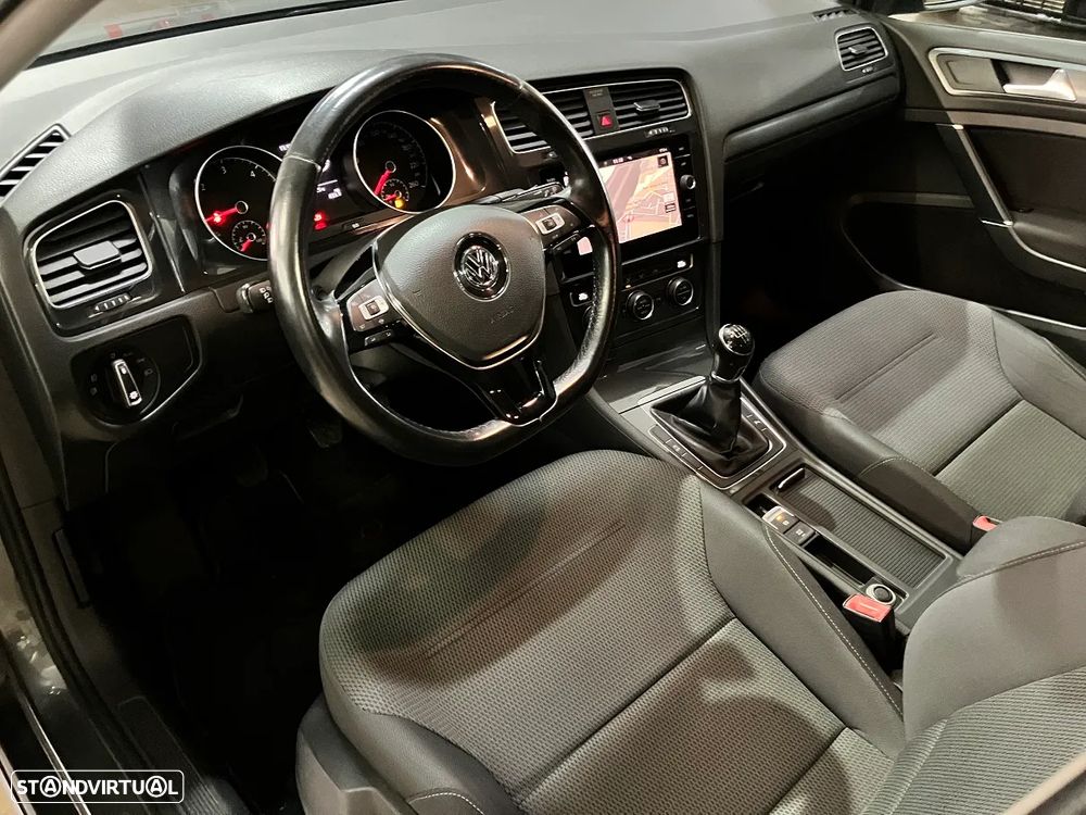 VW Golf Variant 1.6 TDi Confortline - 18