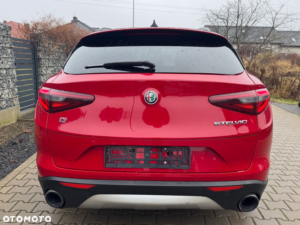 Alfa Romeo Stelvio 2.0 Turbo 16V AT8-Q4 Super - 8