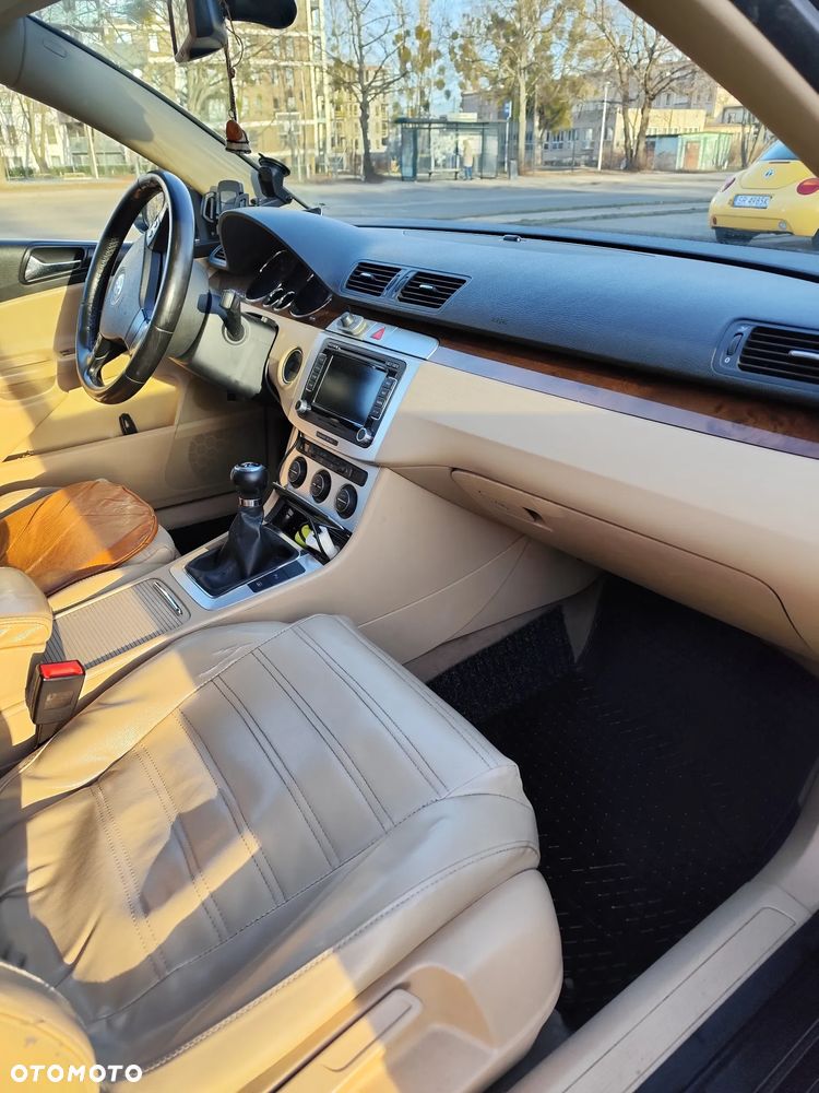 Volkswagen Passat 2.0 TDI DPF Highline - 4