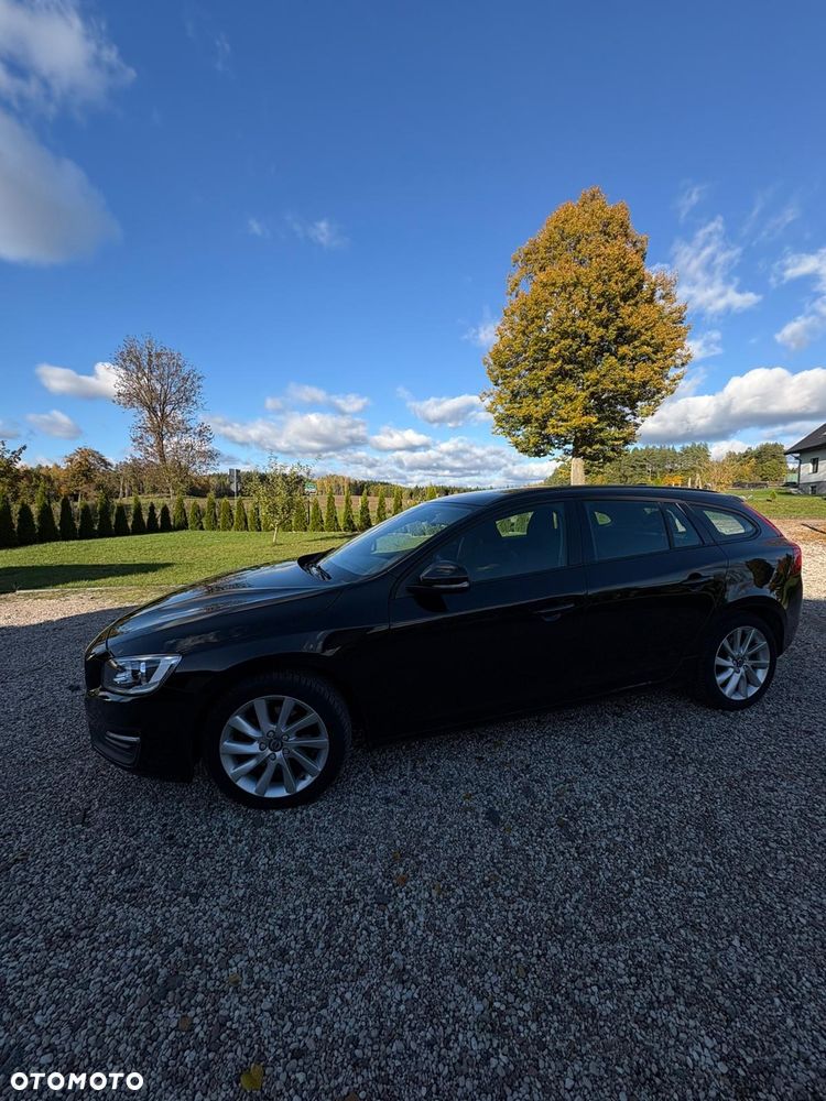 Volvo V60 D2 Drive-E Momentum - 4