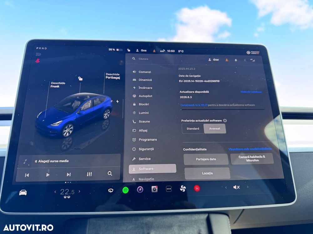 Tesla Model Y AWD Performance - 28