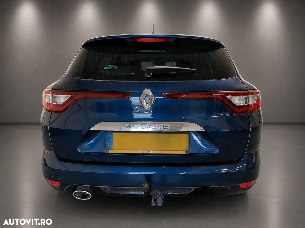 Renault Megane ENERGY TCe 140 EDC BOSE EDITION - 12