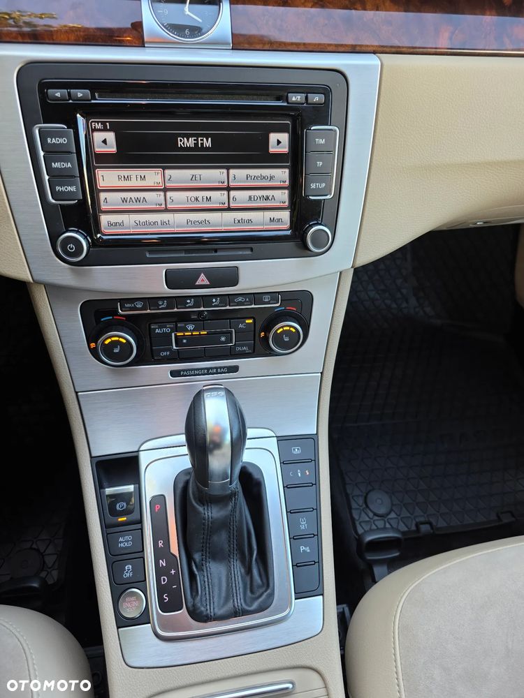 Volkswagen Passat 2.0 TSI Highline DSG - 29