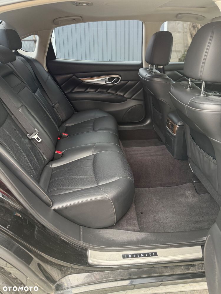 Infiniti Q70 3.7 Sport Tech - 23