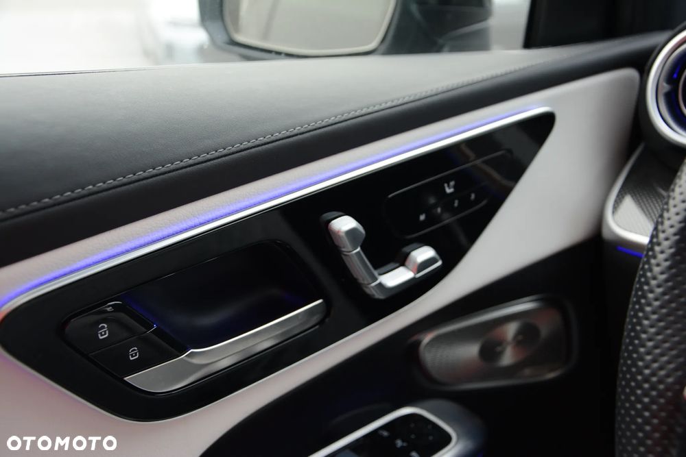 Mercedes-Benz GLC 220 d mHEV 4-Matic AMG Line - 34