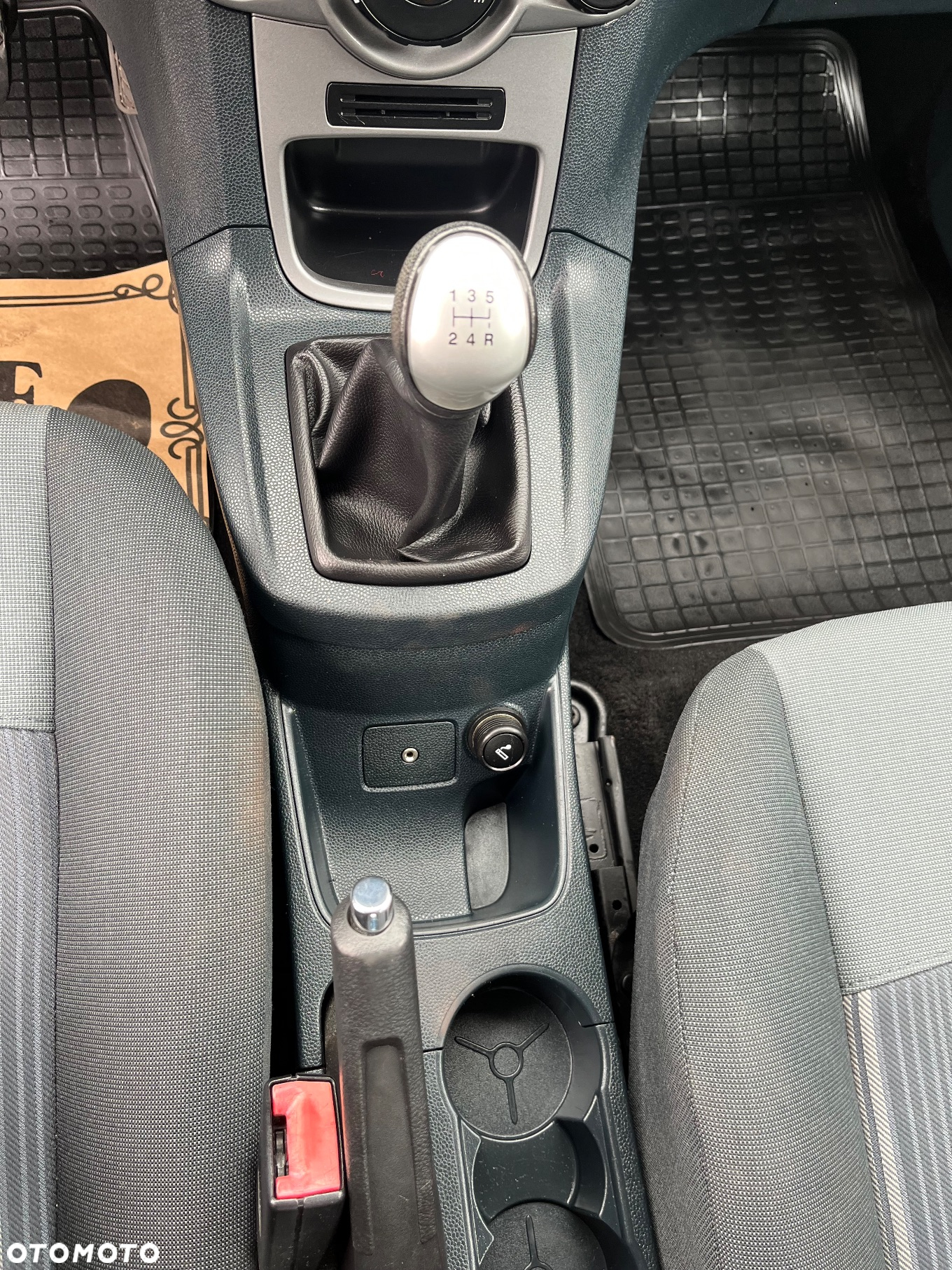 Ford Fiesta 1.25 Ambiente - 29