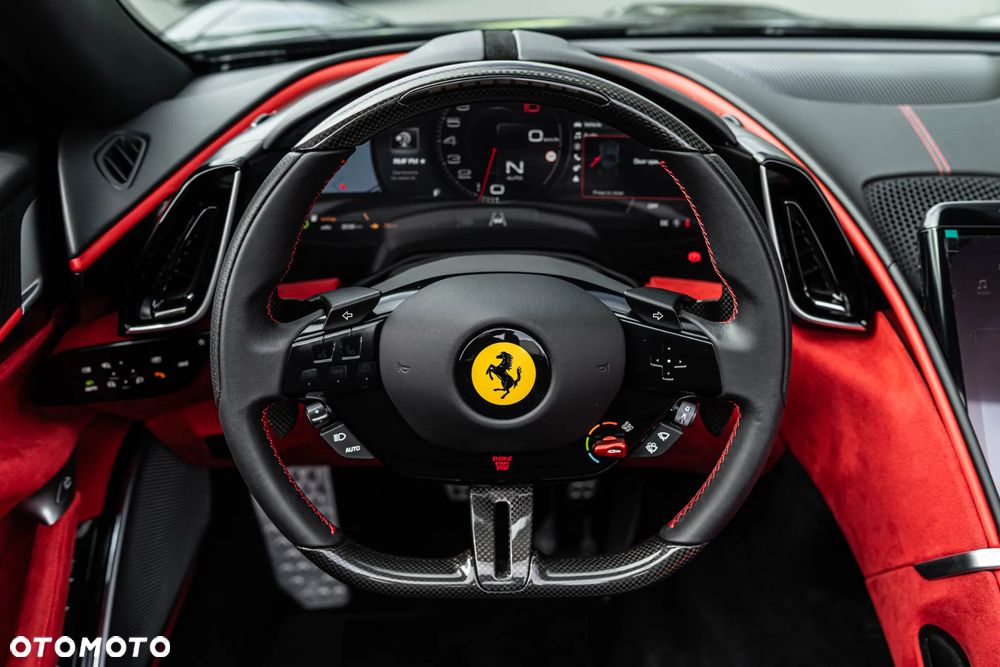 Ferrari Roma Spider - 26