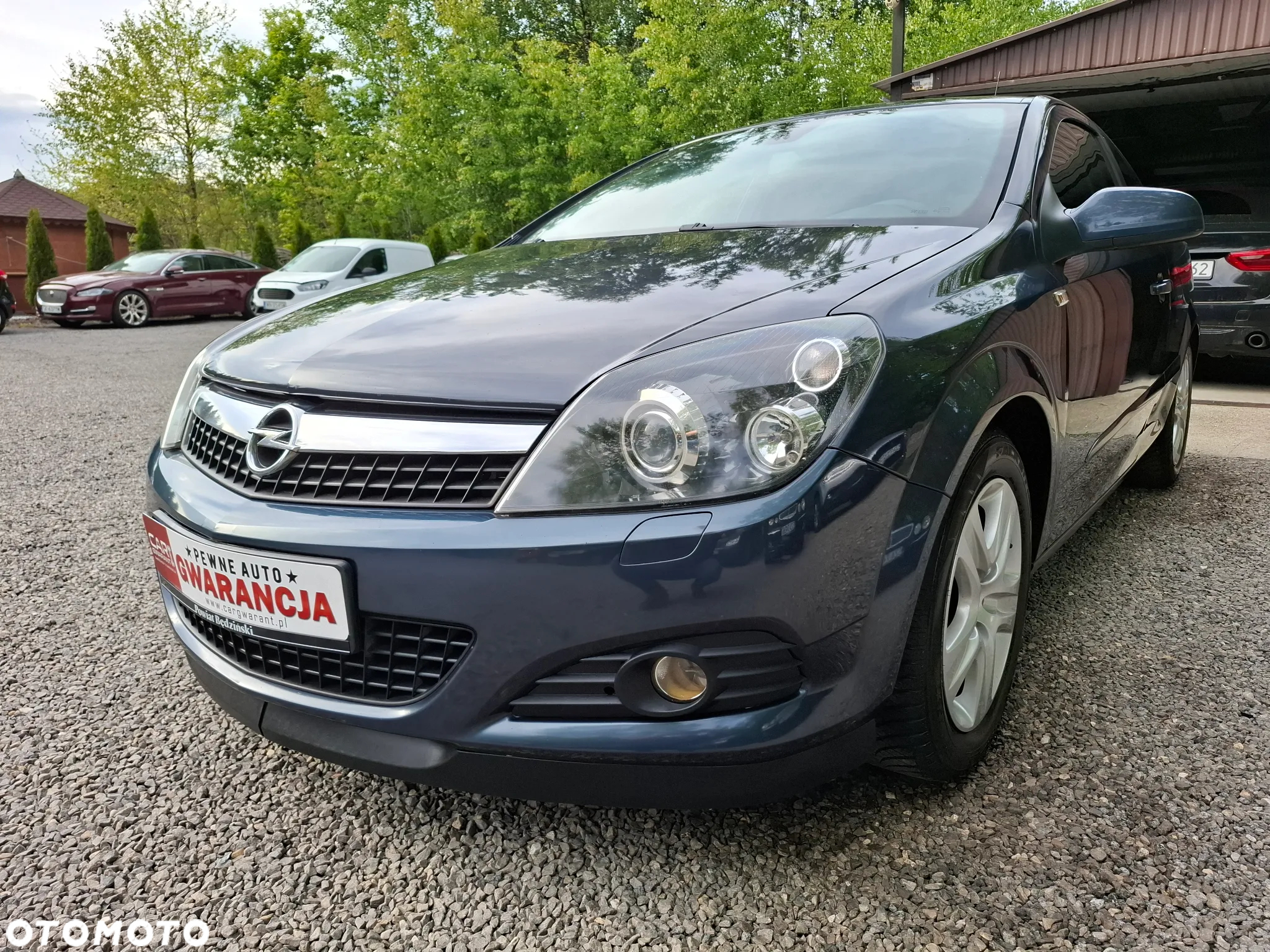 Opel Astra GTC 1.6 Catch me - 2