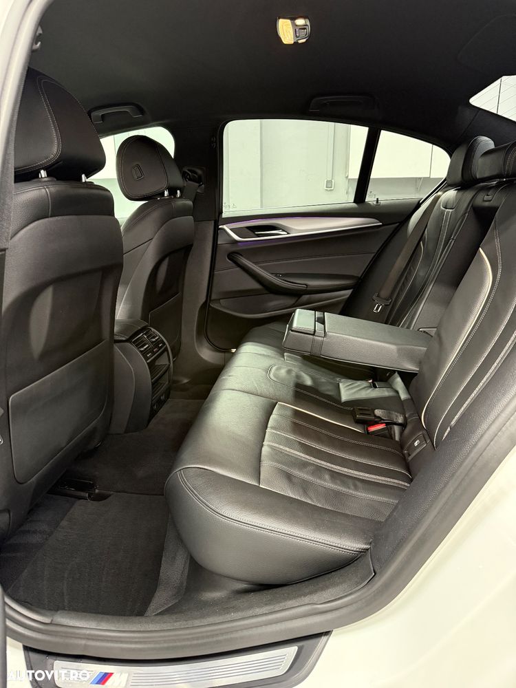 BMW Seria 5 520d xDrive Aut. M Sport Edition - 13