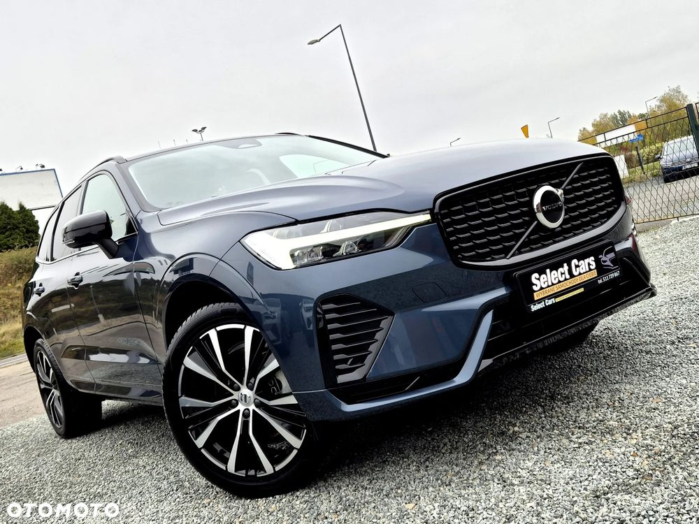 Volvo XC 60 B4 B Plus Dark - 38