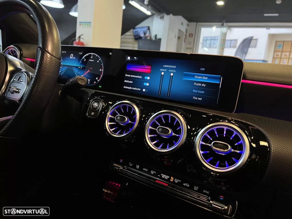 Mercedes-Benz A 180 d 7G-DCT AMG Line - 31