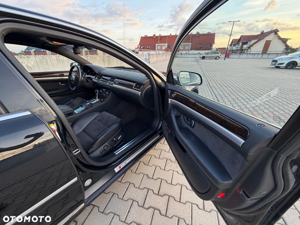 Audi S8 - 20