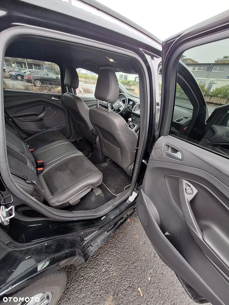 Ford Kuga 2.0 TDCi 4x4 ST-Line - 10