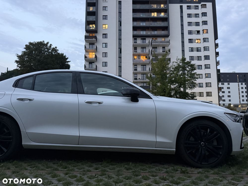Volvo S60 T8 Recharge AWD Plus Dark - 3