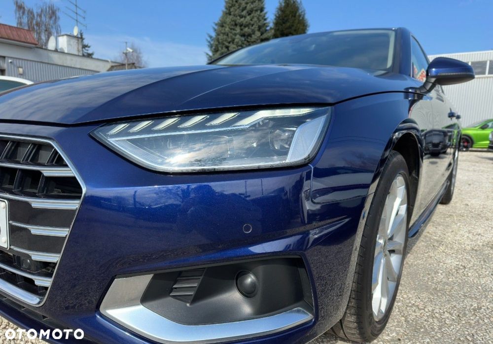 Audi A4 Limousine - 8