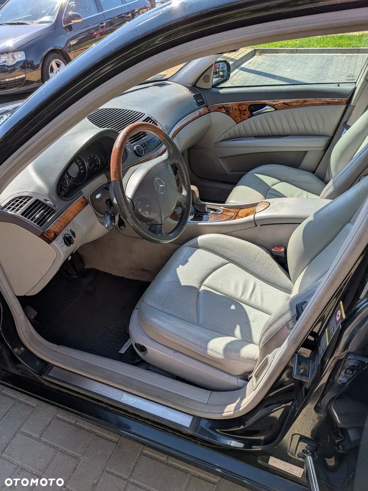Mercedes-Benz Klasa E - 9