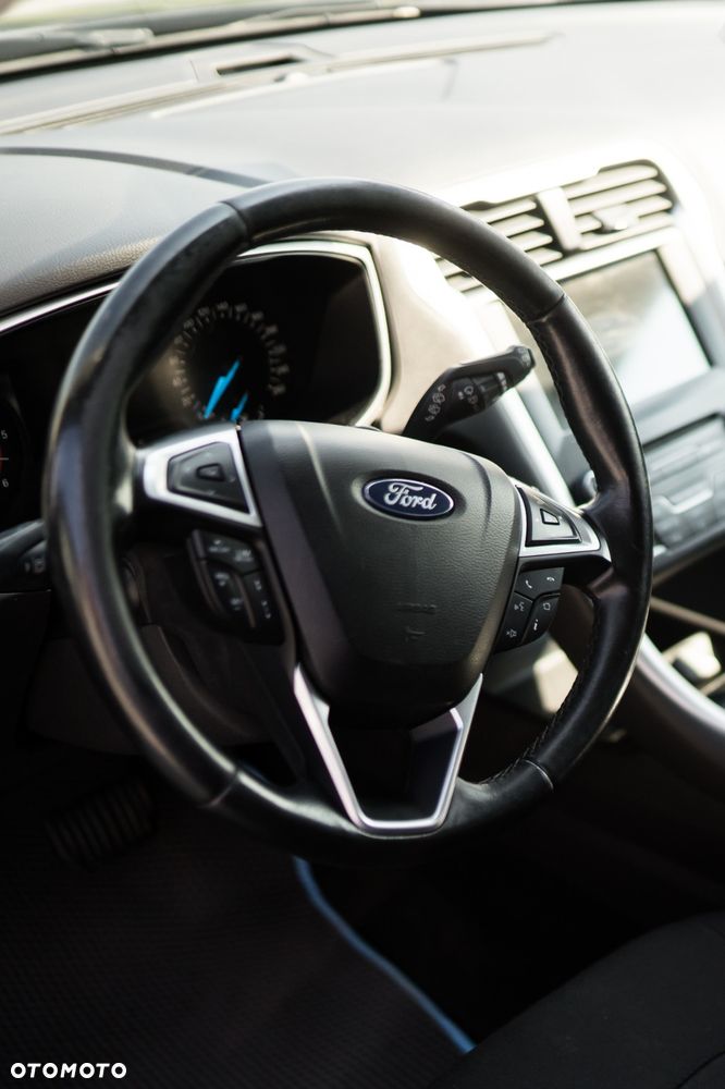 Ford Mondeo - 7