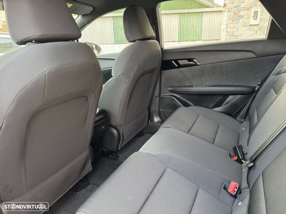 MG MG4 51 kWh Standard - 17