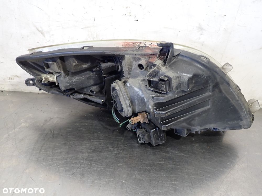 LAMPA PRAWA PRZEDNIA TOYOTA YARIS II 1.4 81110-0D120 - 3