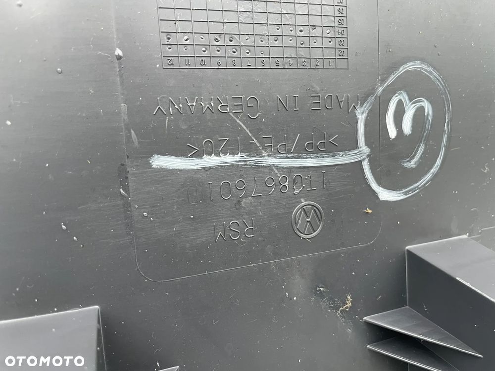 OSŁONA OBUDOWA KLAPY BAGAŻNIKA VW TOURAN I 1T0867601D - 6