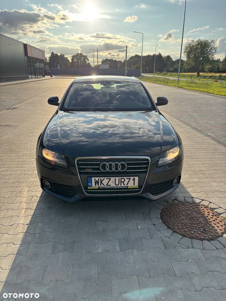 Audi A4 Limousine - 2