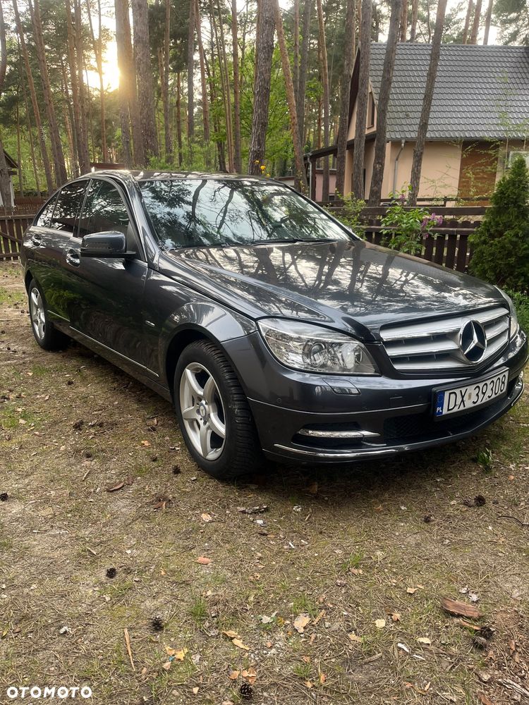 Mercedes-Benz Klasa C 180 CGI Automatik BlueEFFICIENCY Avantgarde - 7