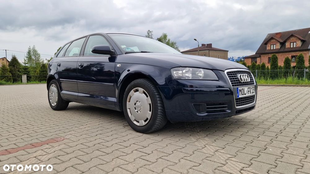 Audi A3 Sportback 1.6 Attraction - 12