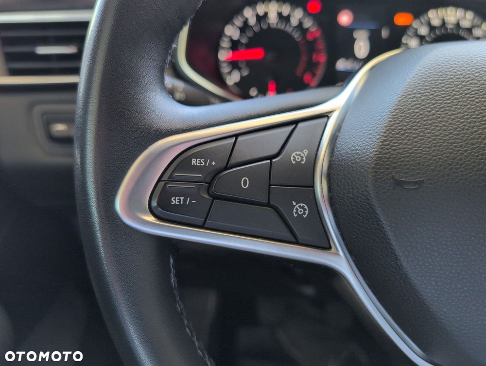 Renault Clio - 19