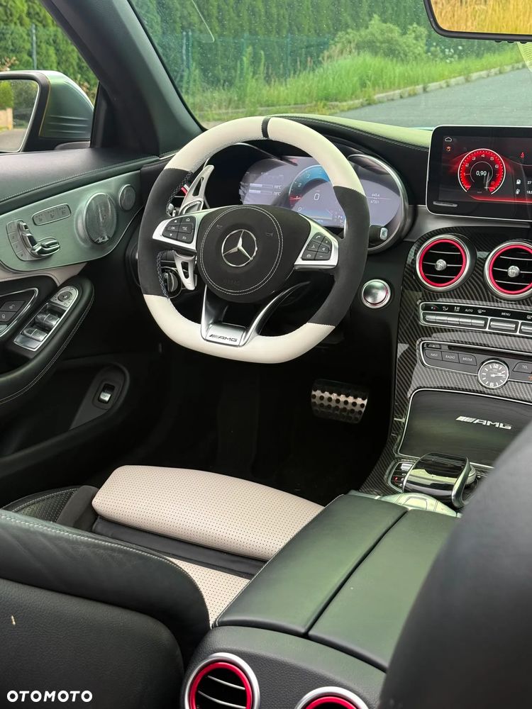 Mercedes-Benz Klasa C AMG 63 S AMG Speedshift 7G-MCT - 22