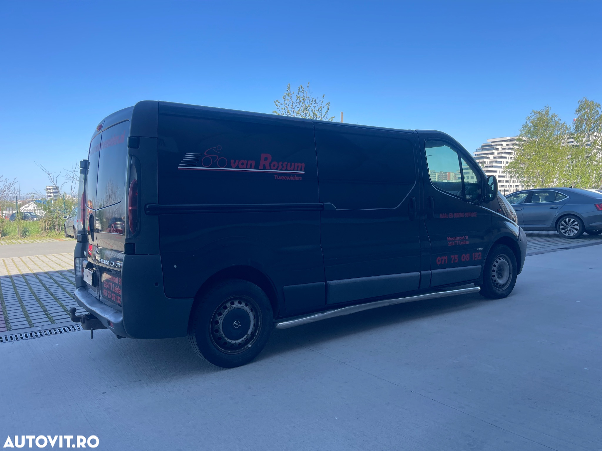 Opel Vivaro - 8