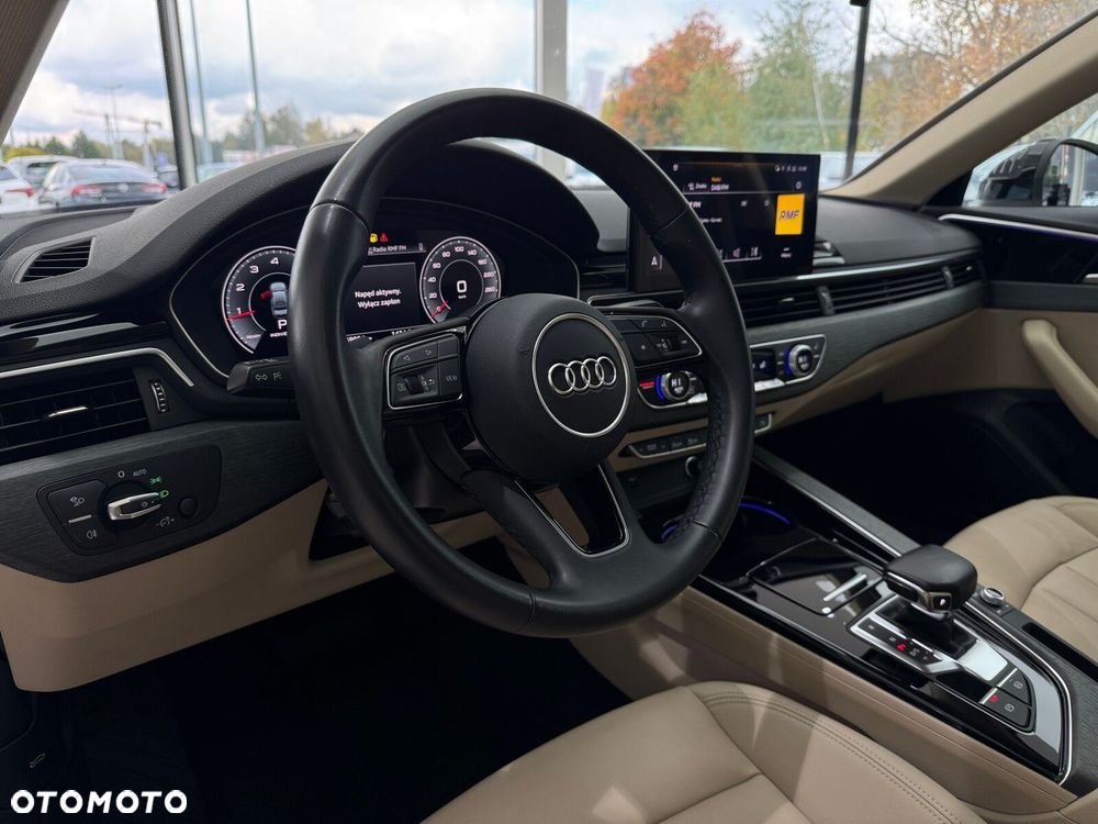 Audi A4 Limousine - 8