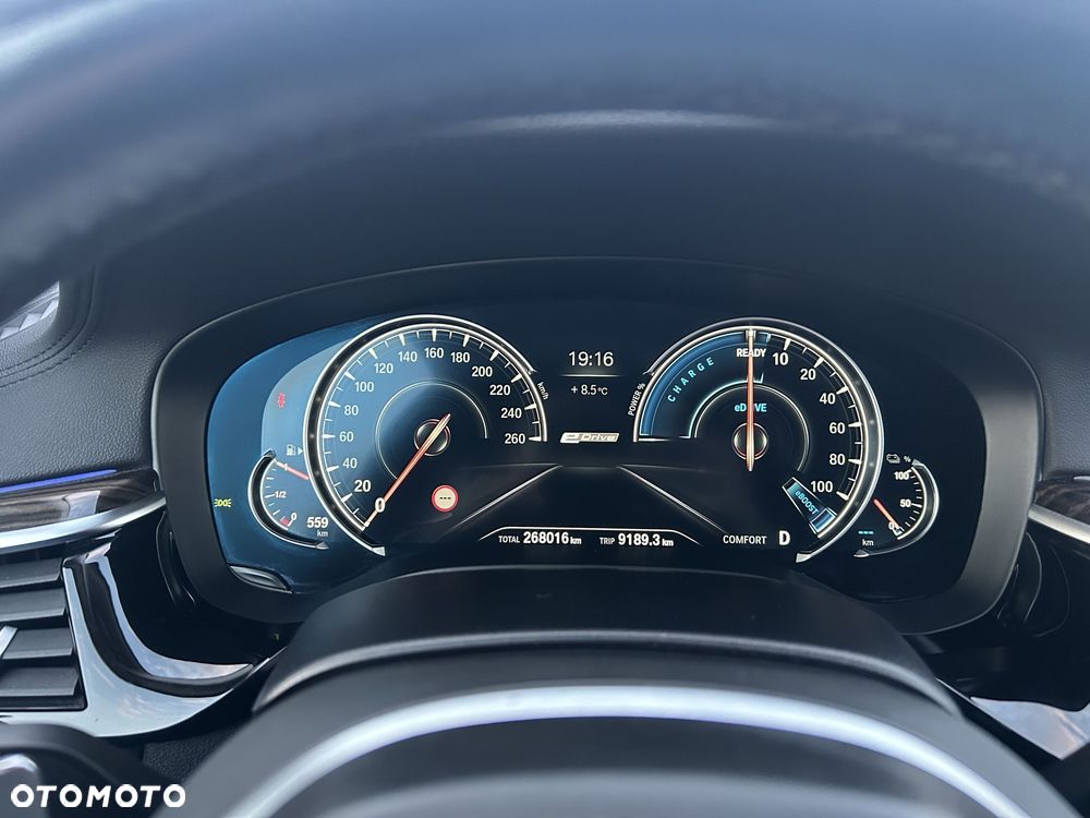 BMW Seria 5 - 13
