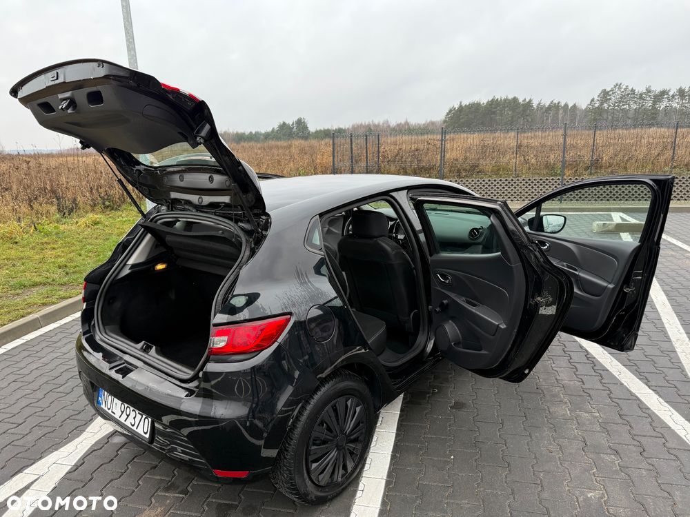 Renault Clio 1.2 16V Authentique - 8