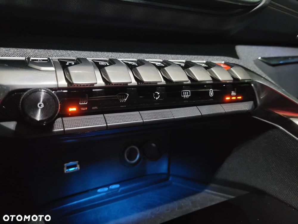 Peugeot 3008 1.5 BlueHDi GT S&S - 33