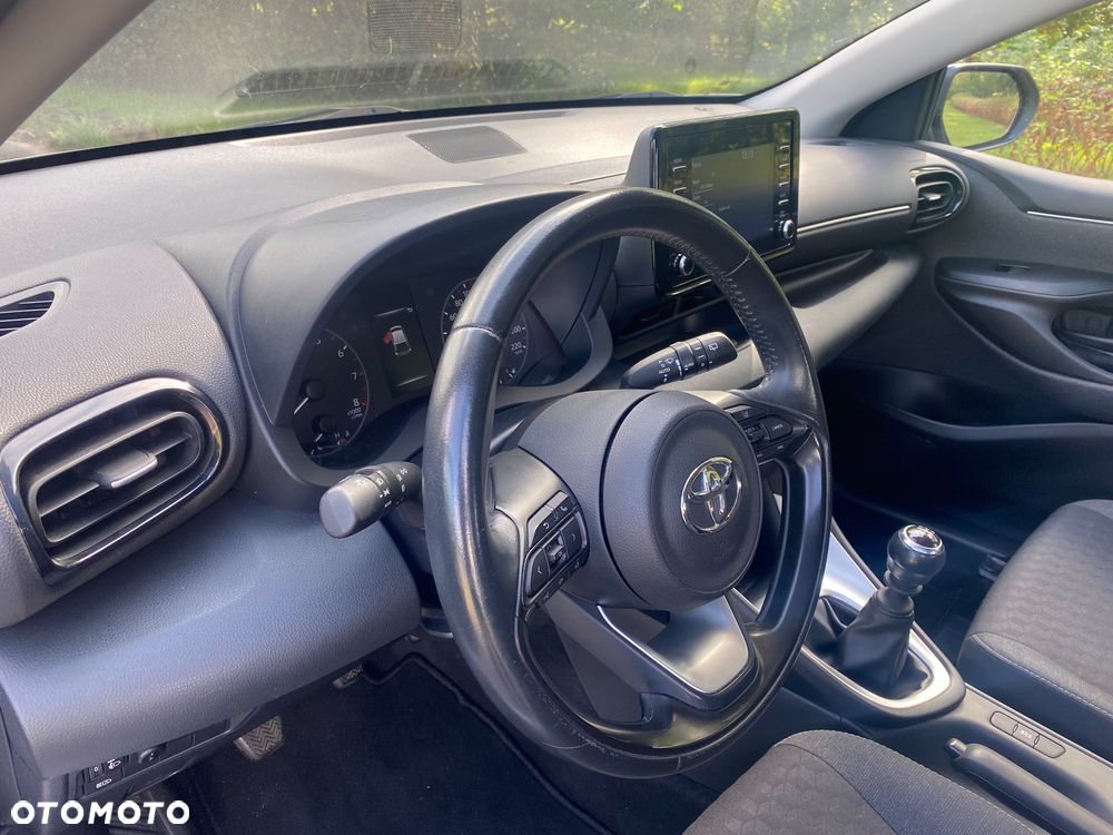 Toyota Yaris 1.5 Comfort - 12