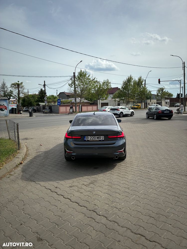 BMW Seria 3 320d xDrive AT Luxury Line - 25