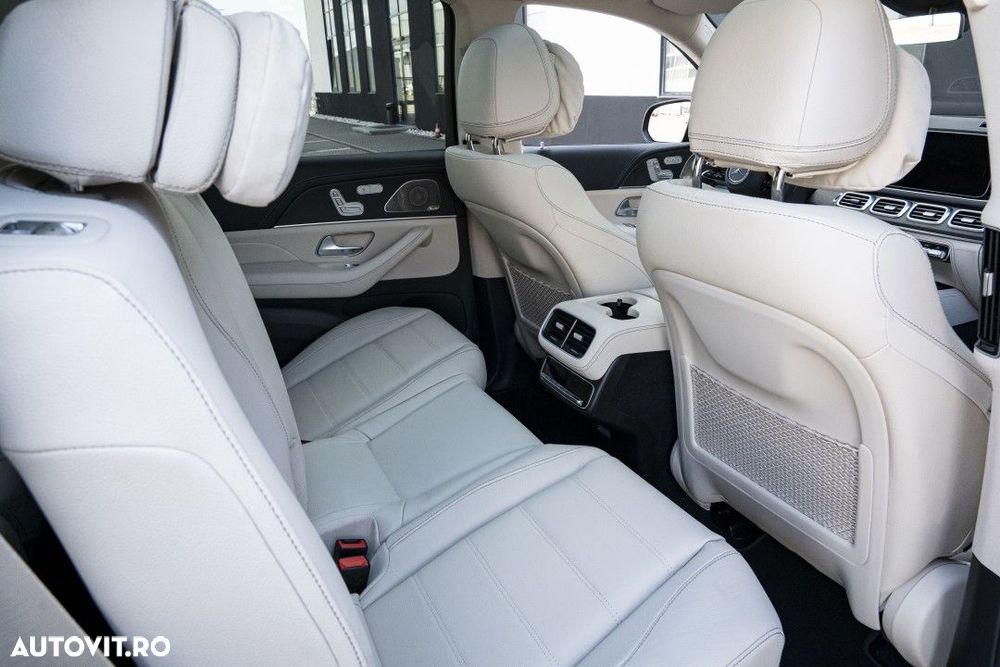 Mercedes-Benz GLS - 11
