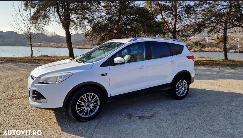 Ford Kuga 2.0 TDCi 4WD Powershift Titanium - 1