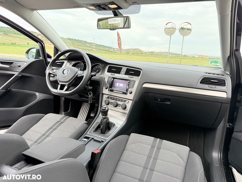 VOLKSWAGEN Golf 2013 — imagine 6