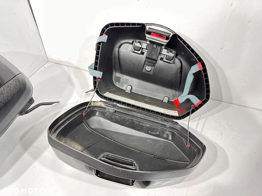 Kufer kufry kpl. Suzuki Gladius SFV 650 Givi V47 - 6