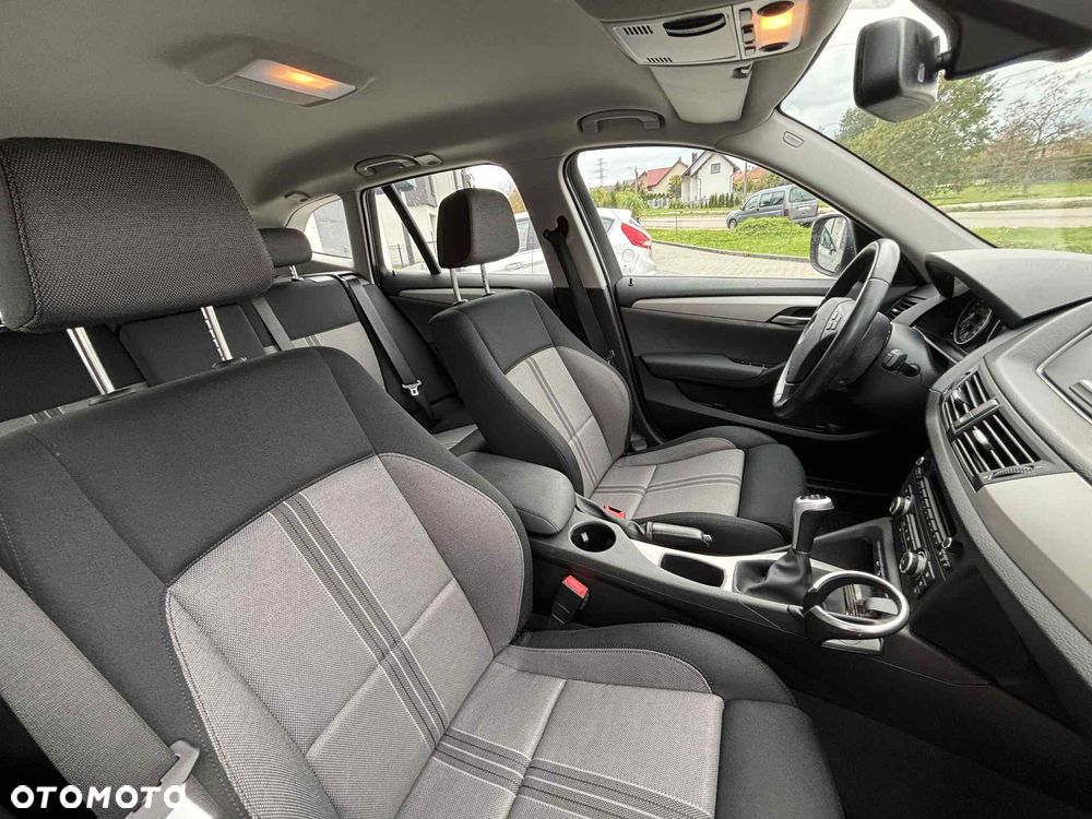 BMW X1 xDrive20d - 27