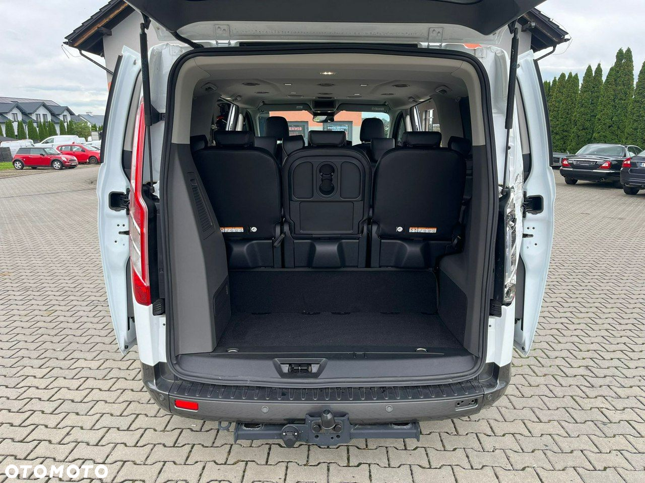 Ford Tourneo Custom - 7