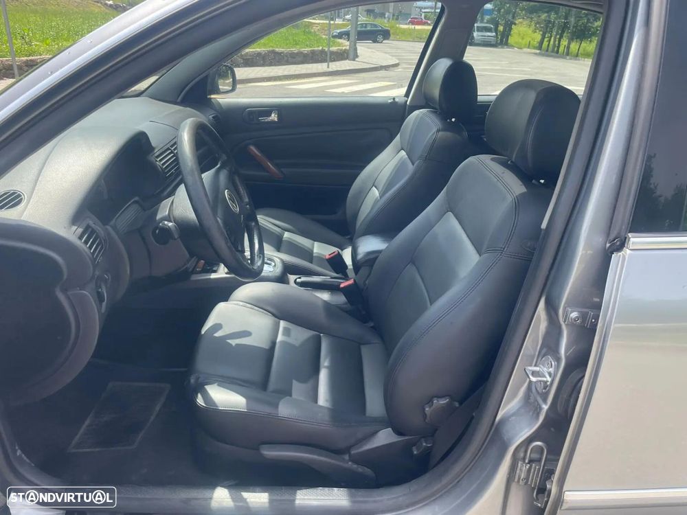 VW Passat - 13