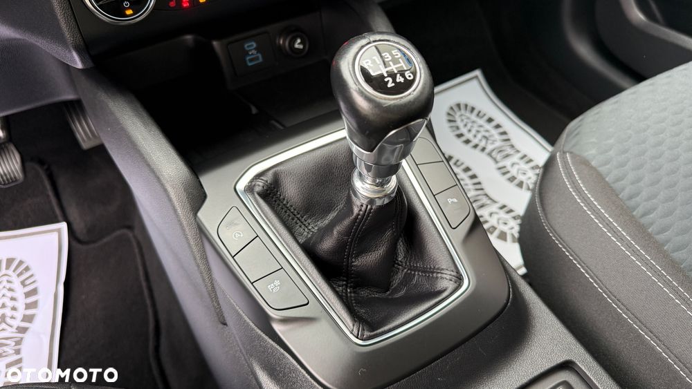 Ford Kuga - 33
