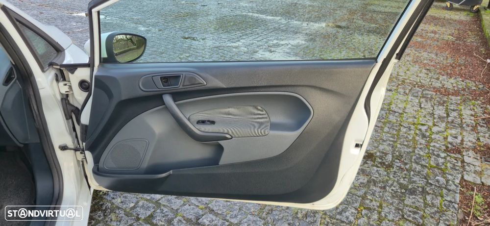 Ford Fiesta 1.4 TDCI PANELVAN - 11