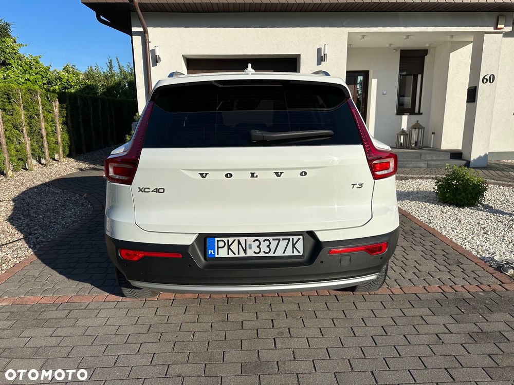 Volvo XC 40 T3 Geartronic Momentum - 36