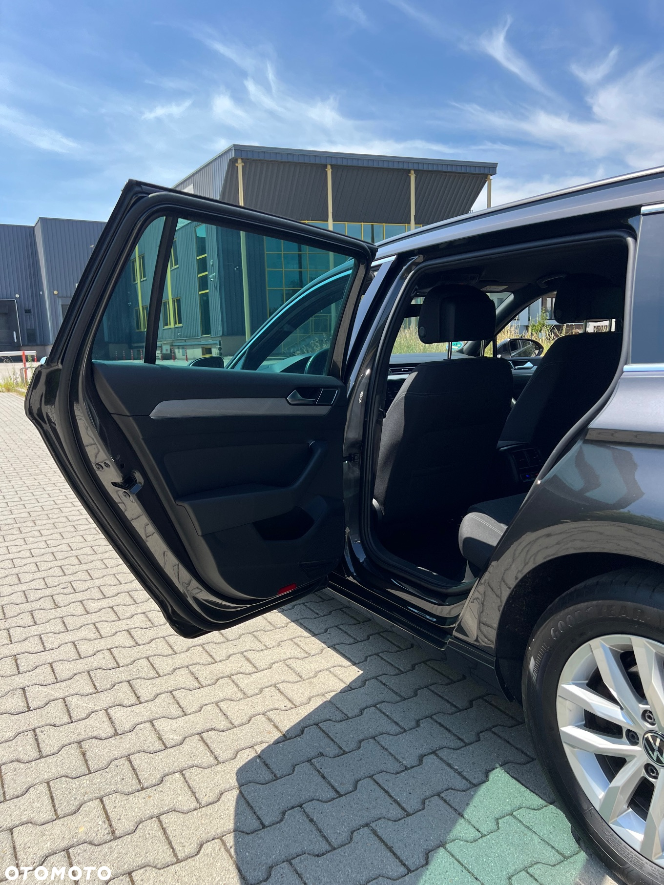 Volkswagen Passat 2.0 TDI Elegance DSG - 12