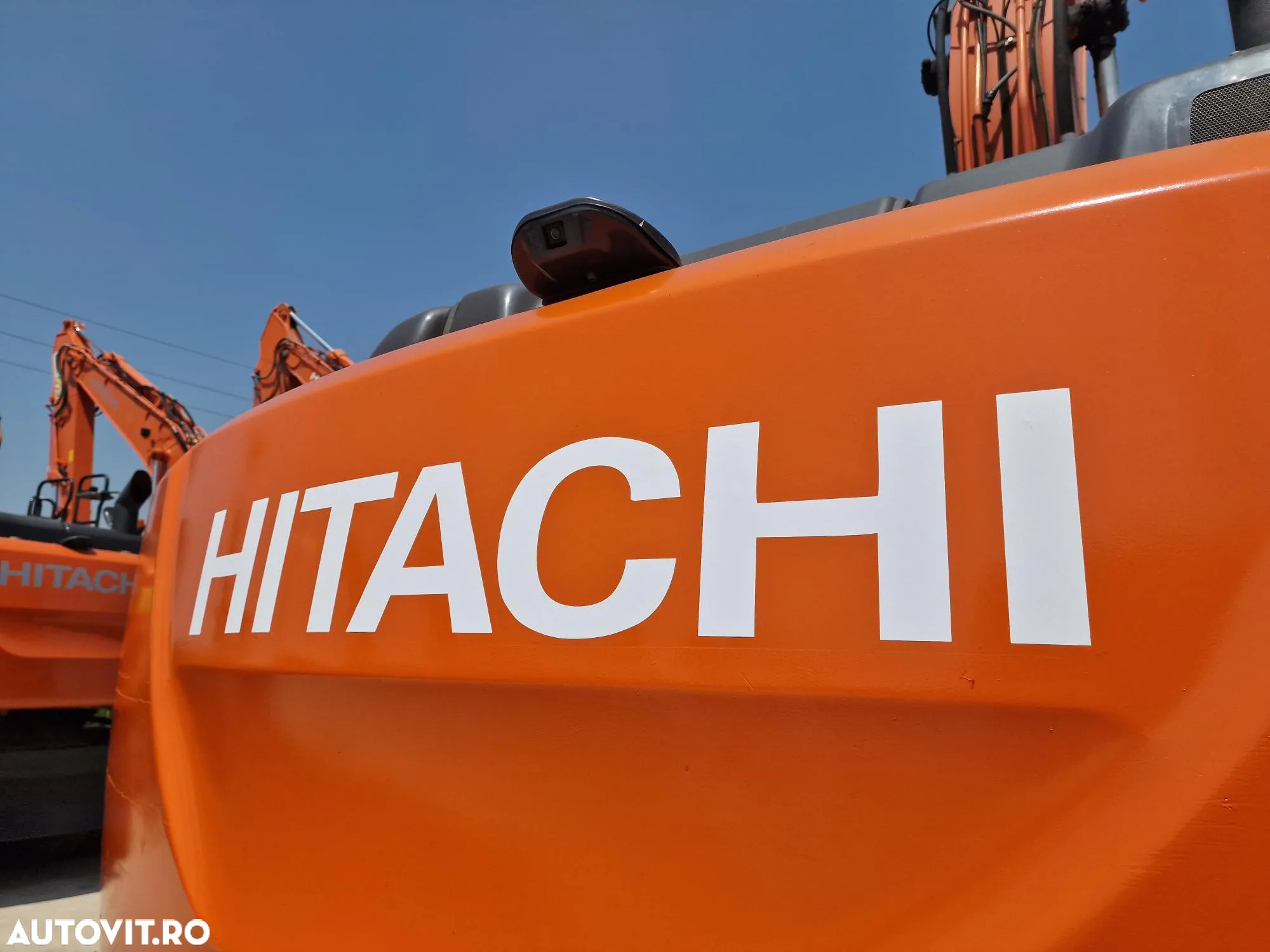Hitachi ZX210, 2019, 23t, 4.888h, cupa NOUA 1,3mc-96.900 EUR+Tva, camera spate, camere laterale, inst picon, aer cond climatronic, consum 11l/h,. 3 pompe hidr HITACHI, inst picon, lant 90% ok 480h mars, posbilitate leasing 4 ani-PROMOTIE 96.900 EUR+Tva - 30